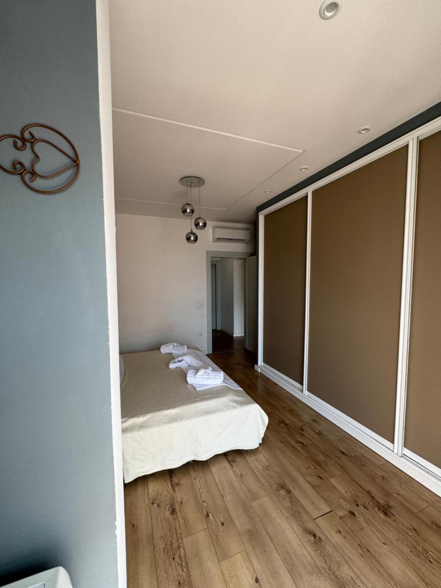Kreilux Valona Apartment Vlore Exterior photo